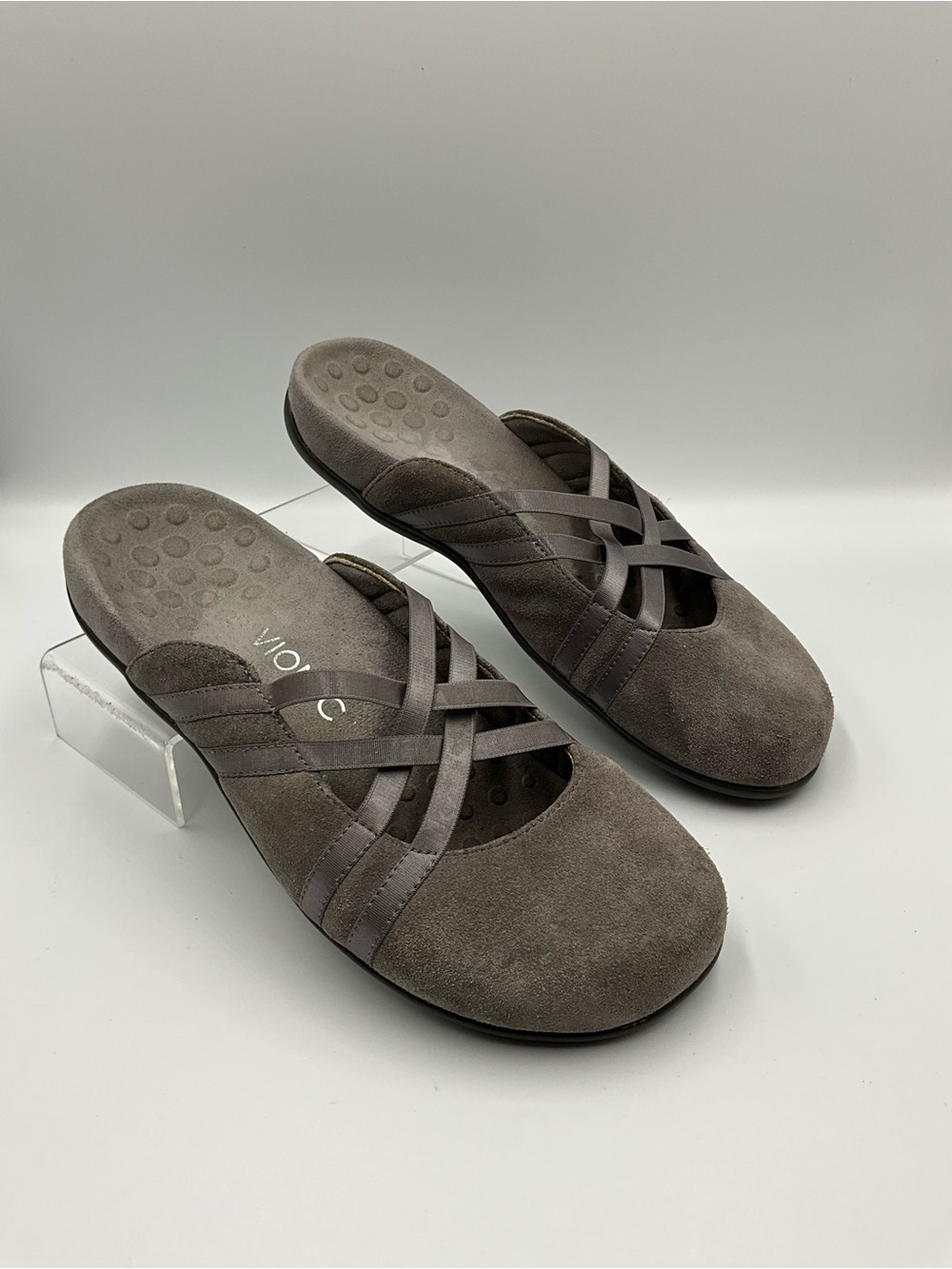 Vionic Mules Size 9 Gray Suede Cross-Strap Mules